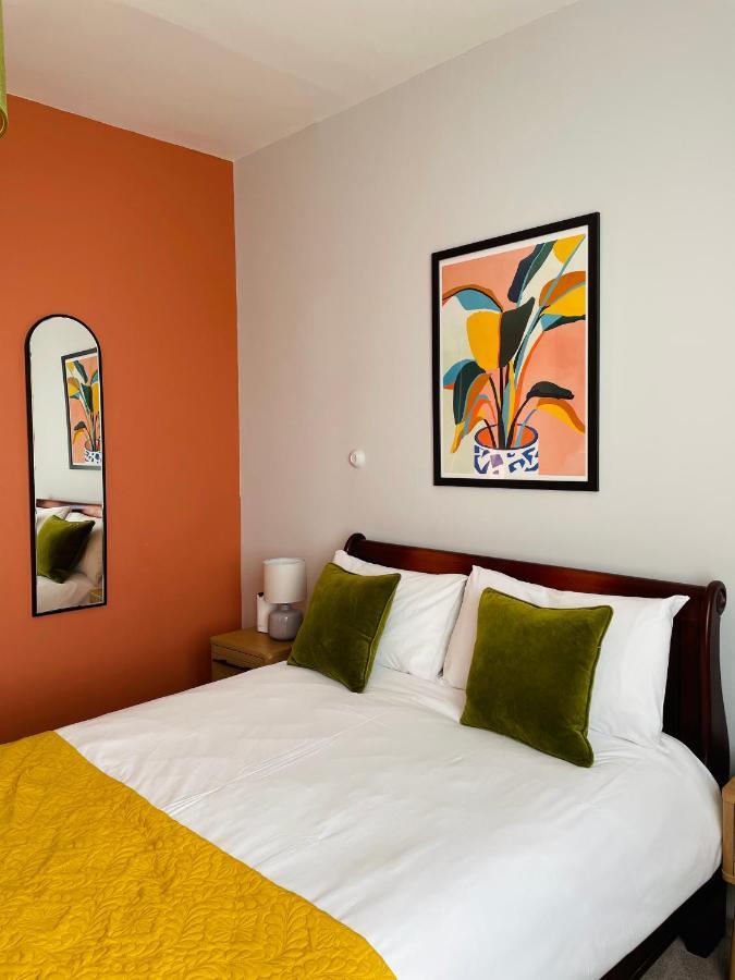 Rooms At The Rosebery NWI Extérieur photo